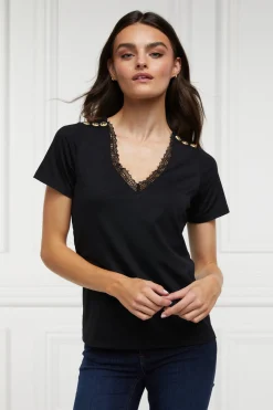Amelia Tee