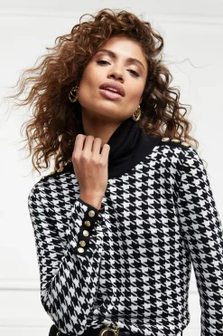 Classic Roll Neck Knit