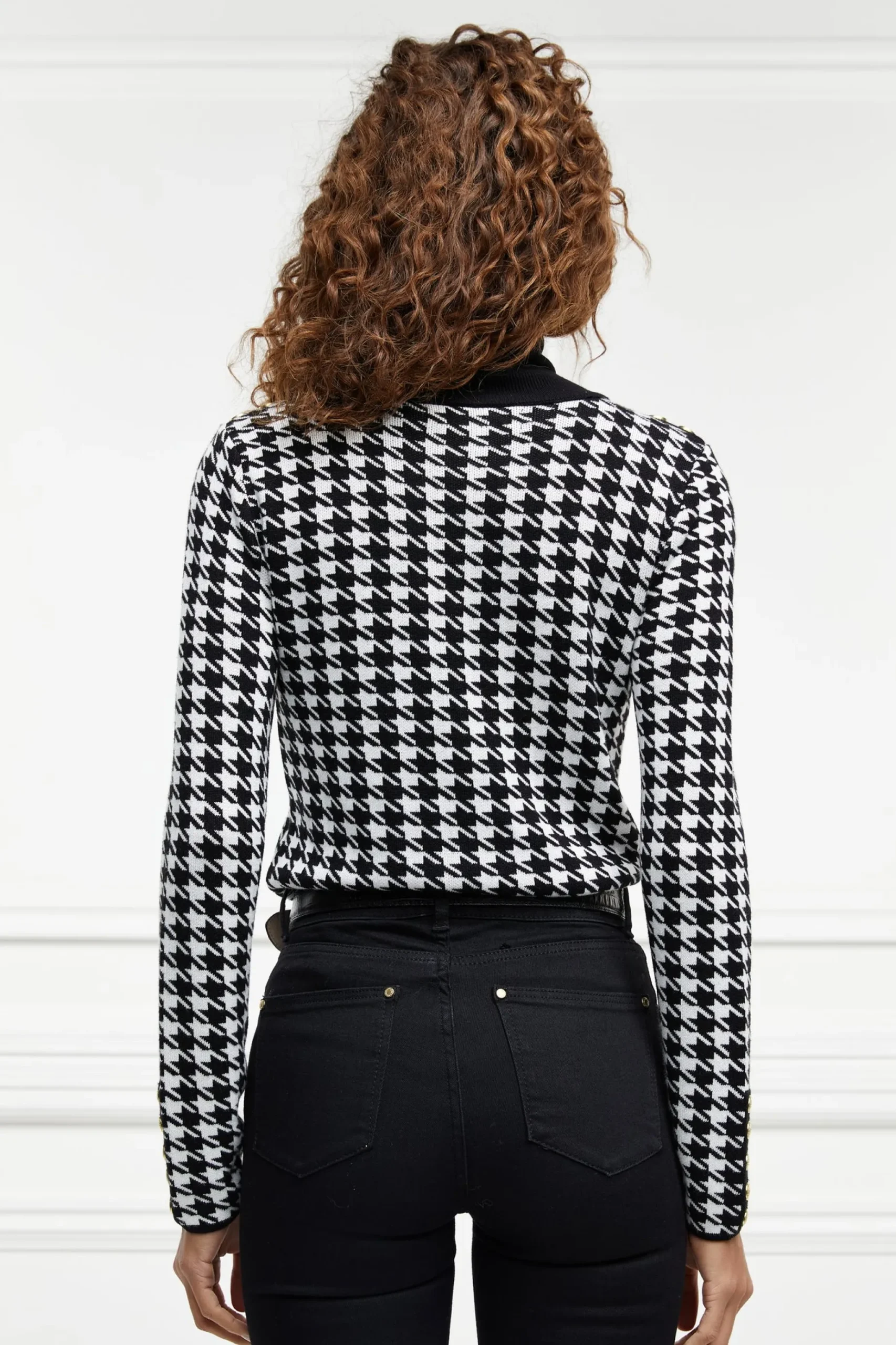 Classic Roll Neck Knit