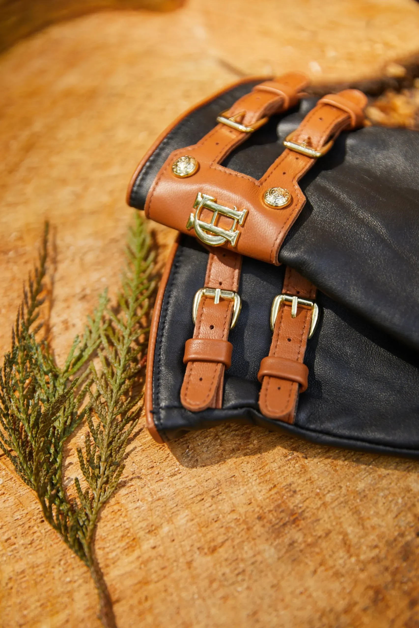Contrast Leather Gloves