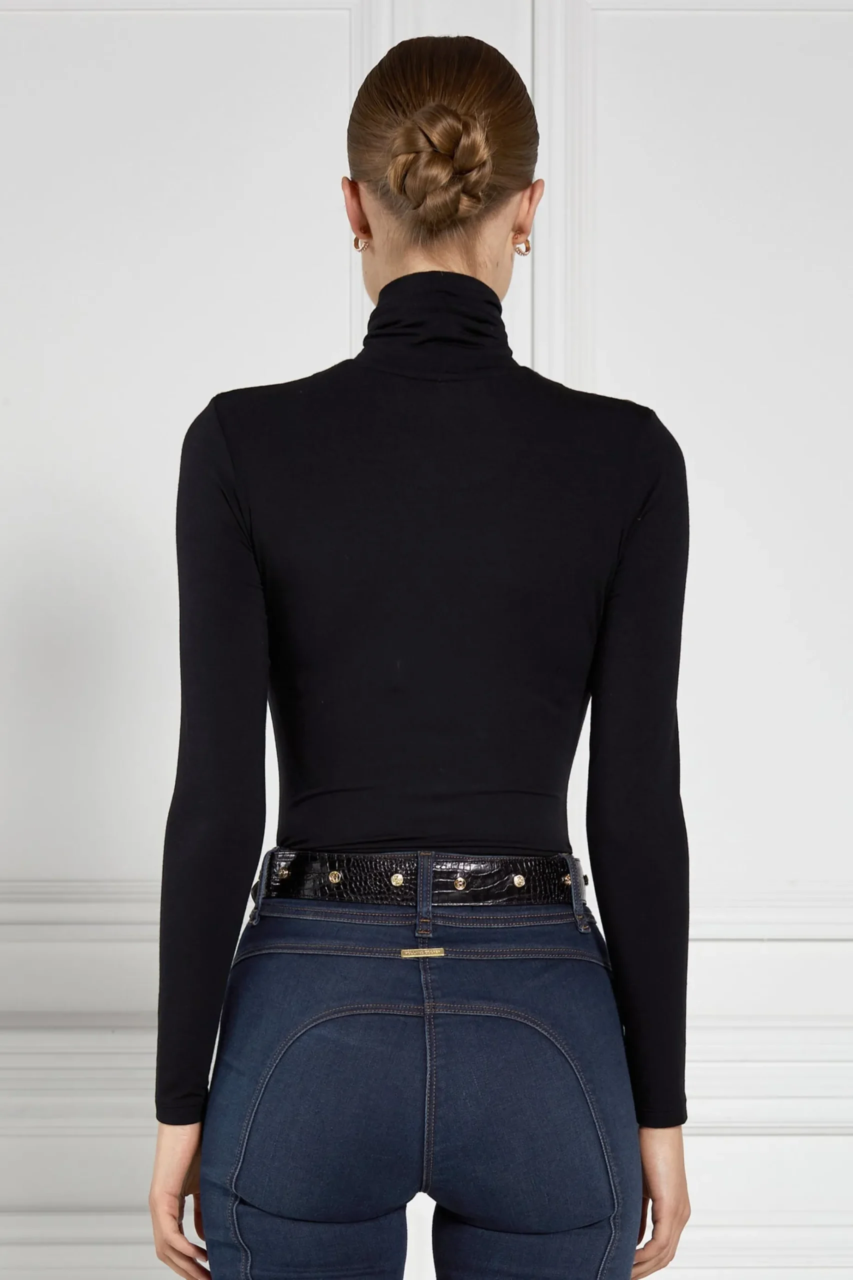 Essential Roll Neck