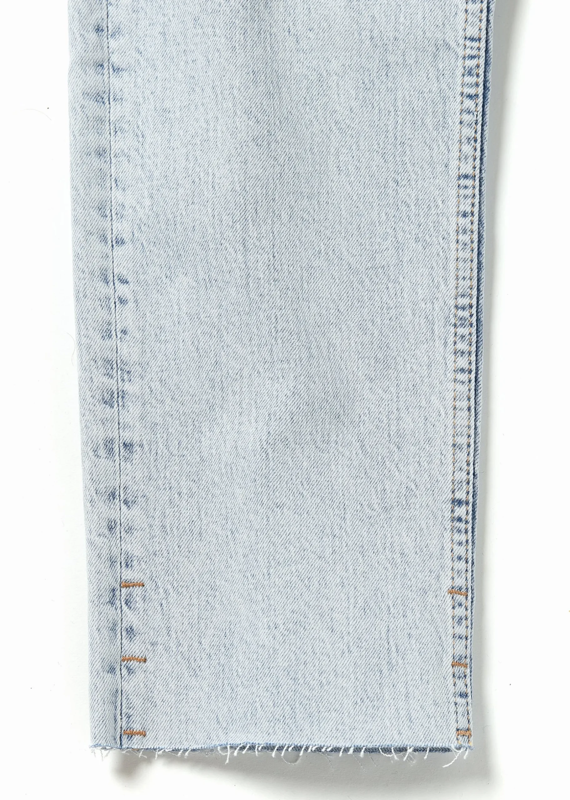High Rise Slim Jean
