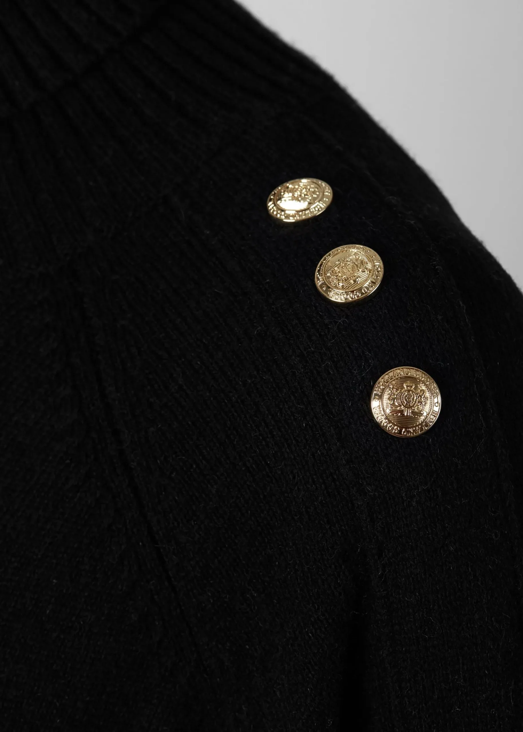 Kingsbury Cape Knit
