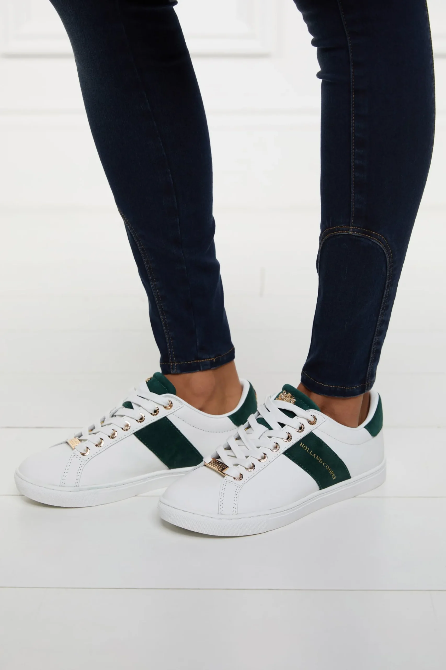 Knightsbridge Court Trainer