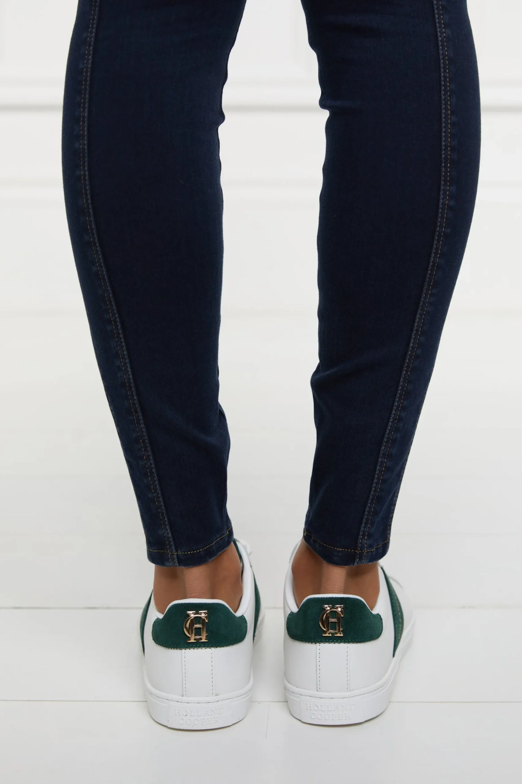 Knightsbridge Court Trainer