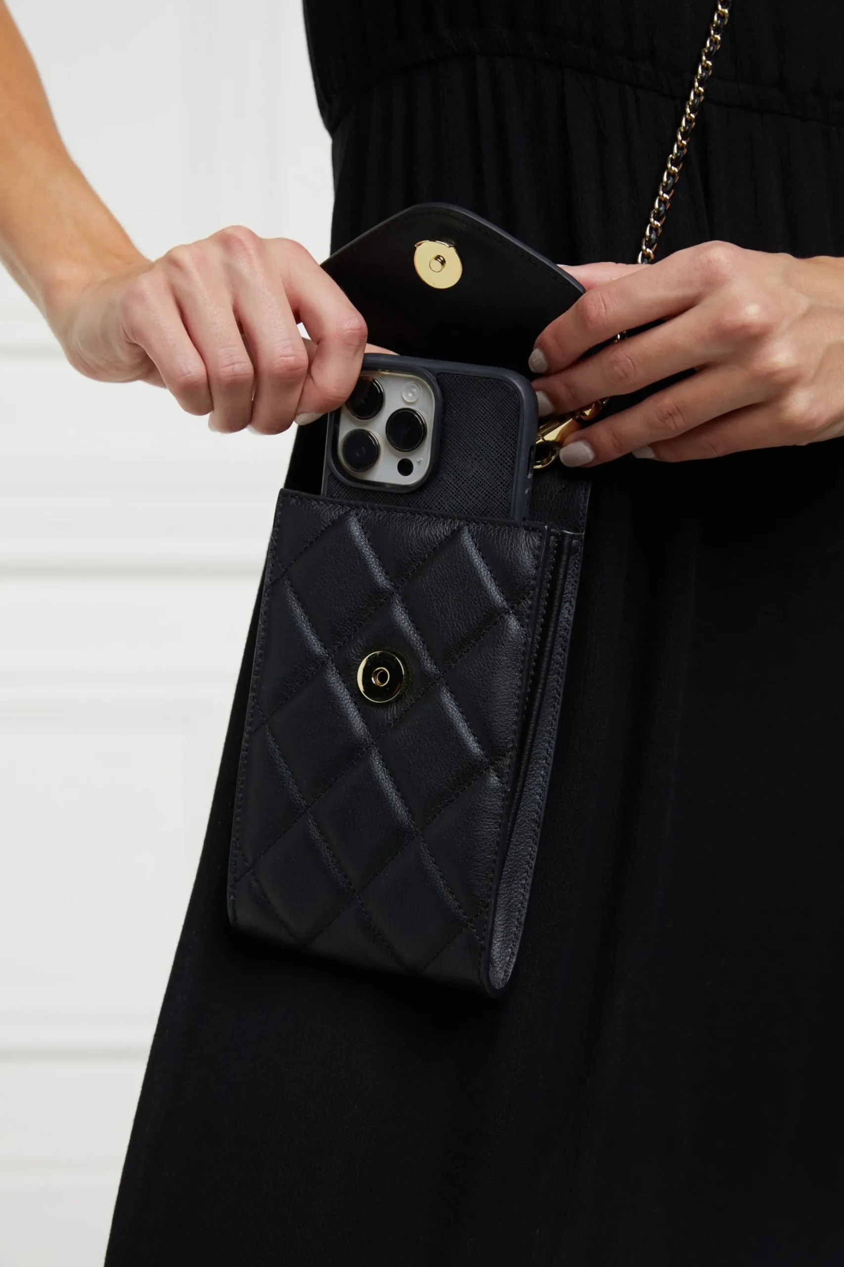 Knightsbridge Phone Pouch