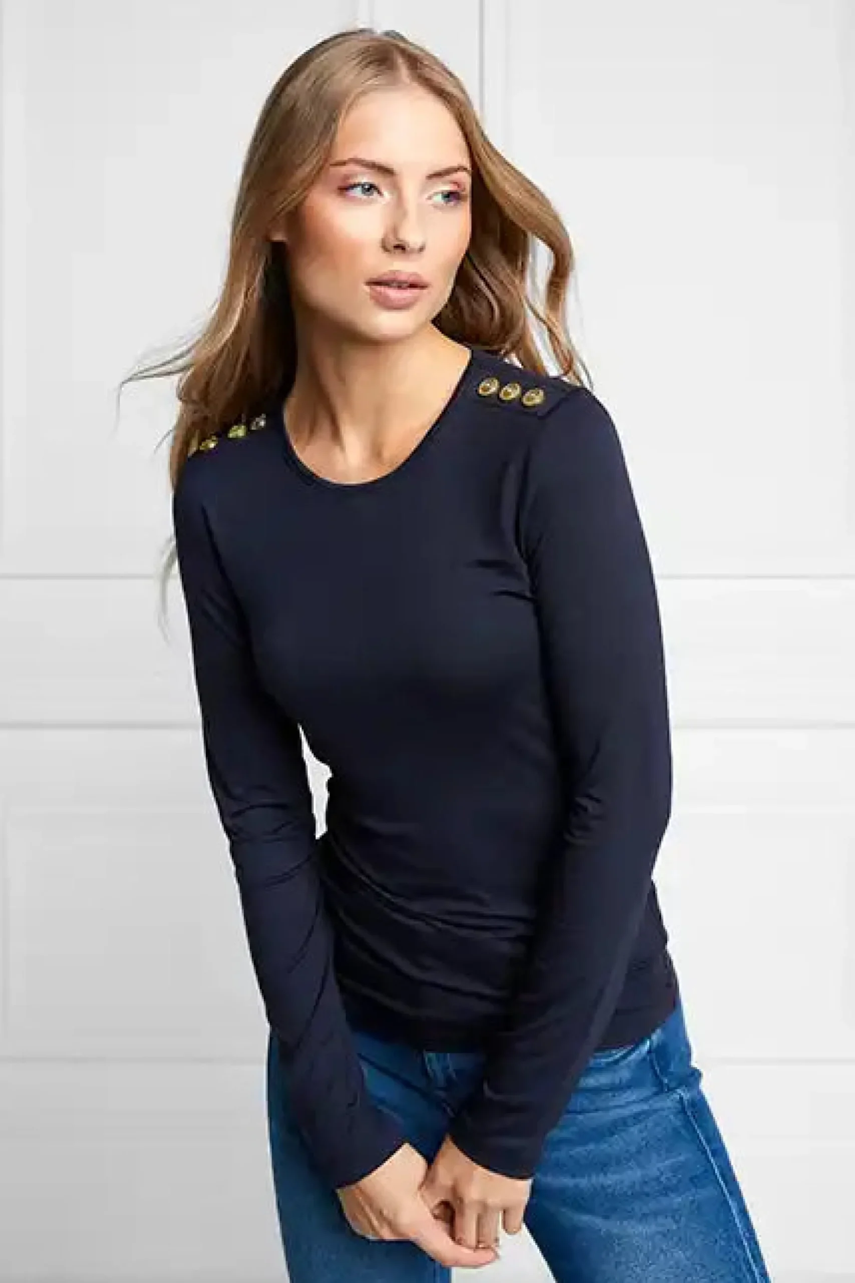 Long Sleeve Crew Neck Tee