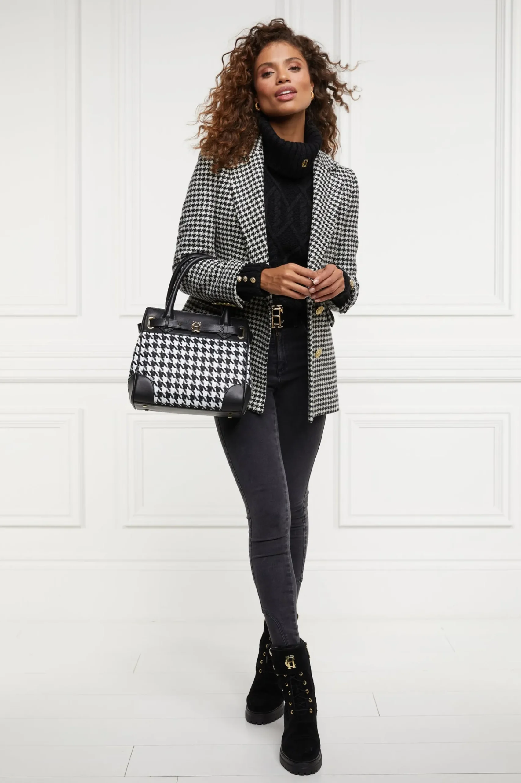 Noveli Cable Knit