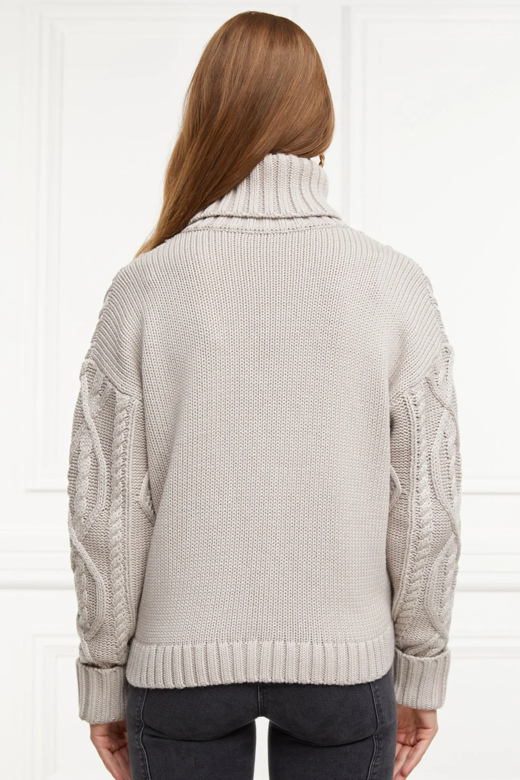 Noveli Cable Knit